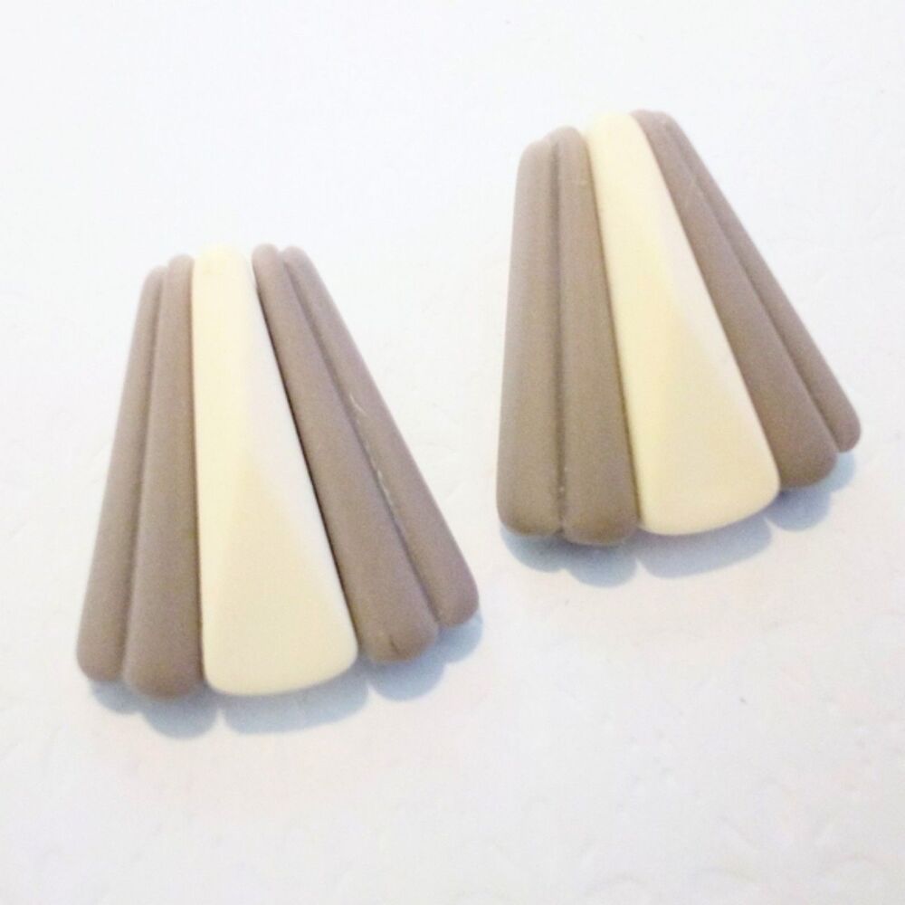 Vintage Avon Sirocco Stick Pierced Earrings 1988